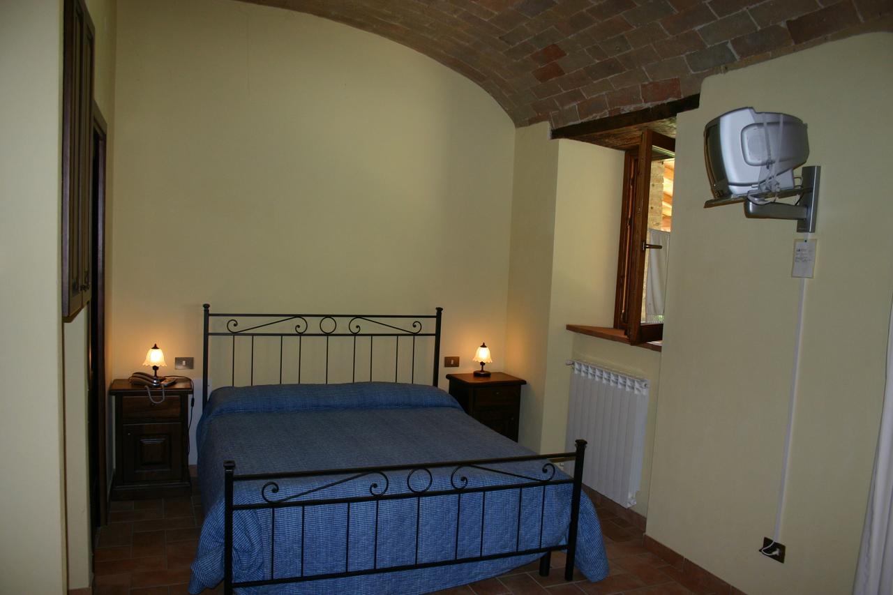 Agriturismo Oliveto Di Geltrude Contessa Амелиа Екстериор снимка